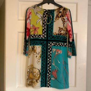 Bright and beautiful shift dress extra small style and Company Free shipping